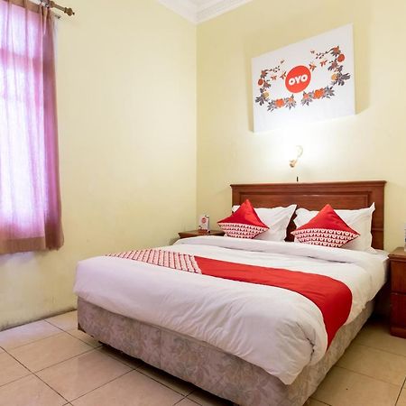 מדאן Oyo 1030 Hotel Bumi Asih מראה חיצוני תמונה