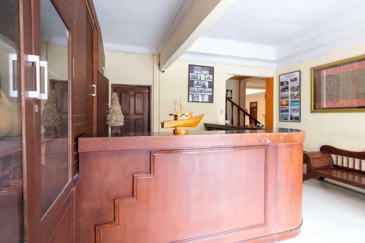 מדאן Oyo 1030 Hotel Bumi Asih מראה חיצוני תמונה
