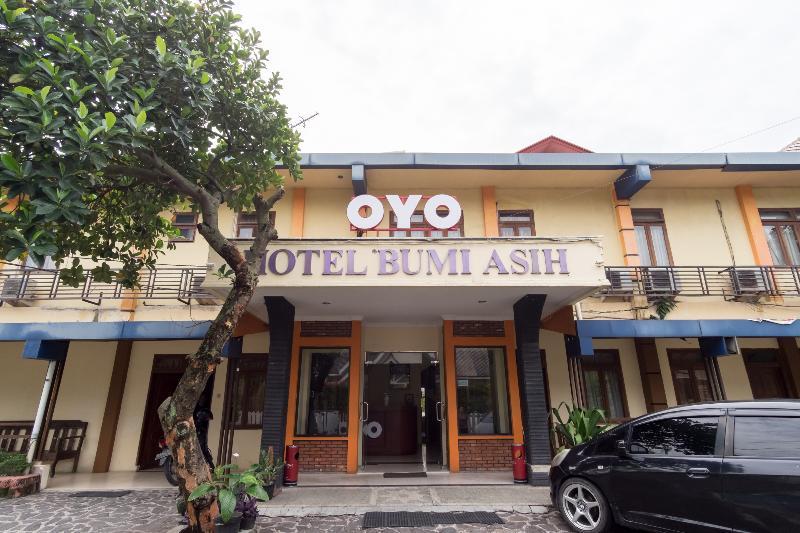 מדאן Oyo 1030 Hotel Bumi Asih מראה חיצוני תמונה